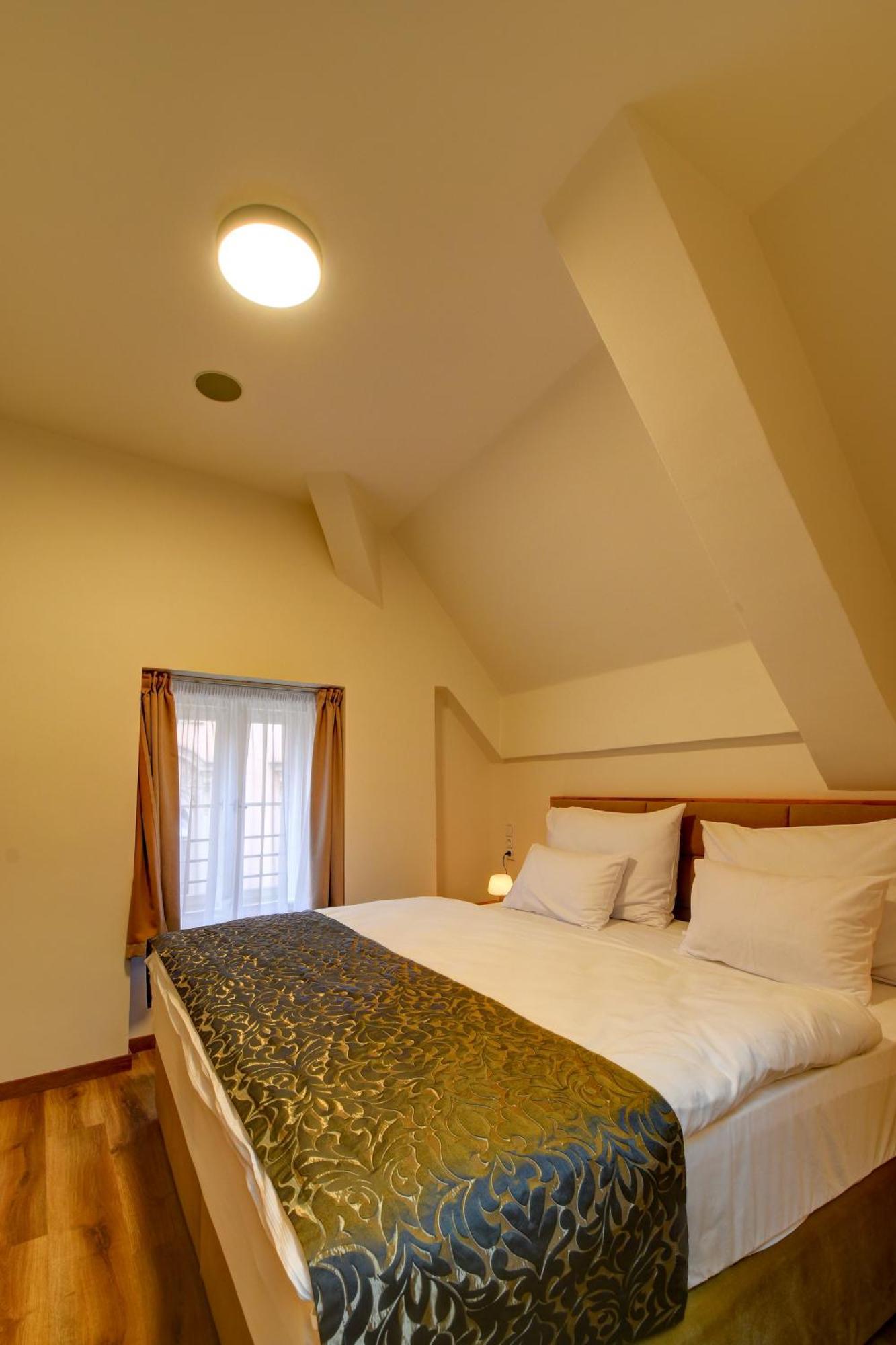 Hotel Karlova プラハ エクステリア 写真